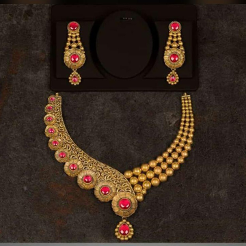 916 Antique/Jadau fancy necklace set by 